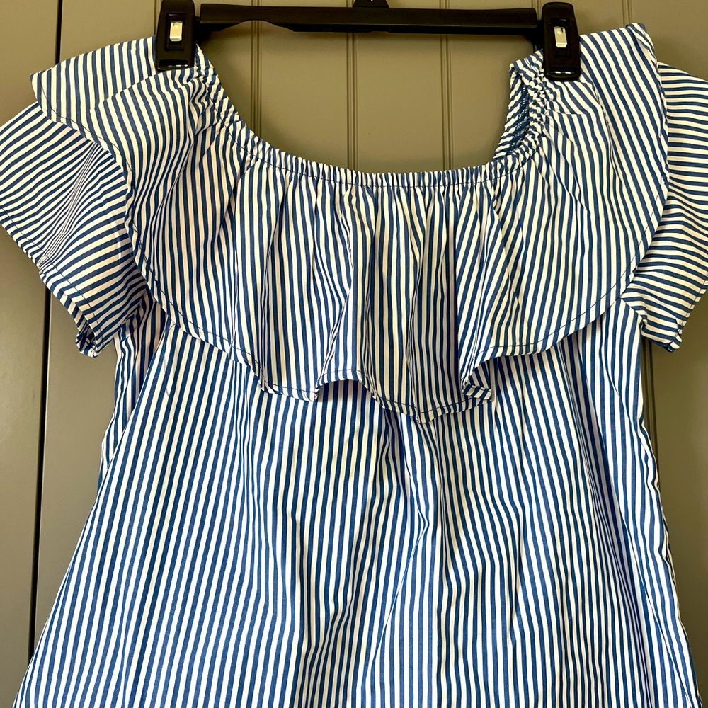 Boutique Brand blue striped top medium